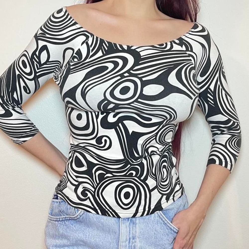 Y2K Black and White Patterned Top
